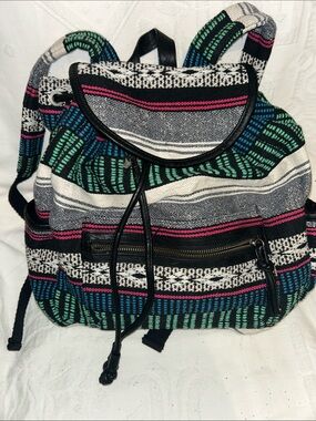 lululemon city adventurer convertible backpack black Lululemon City Adventurer Convertible Backpack 15L - Black